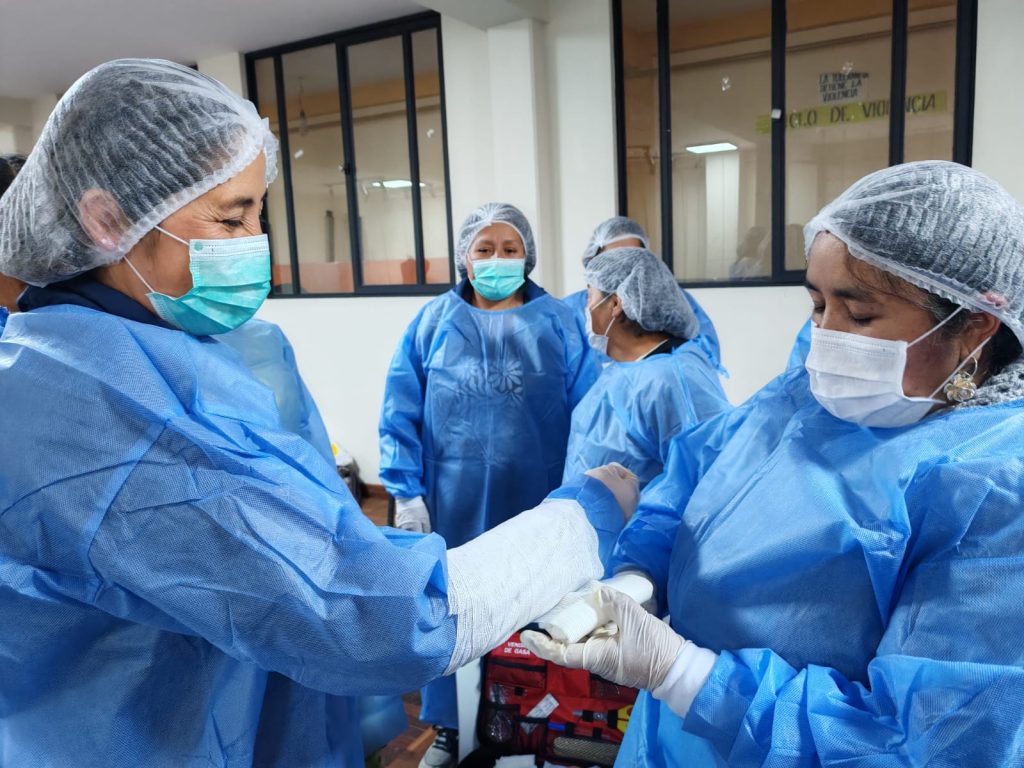 Foto: Taller de primeros auxilios con mujeres Trabajadoras del Hogar, en el CPMGA.