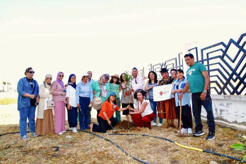 Foto: Taller de permacultura en Kenitra.